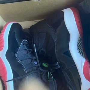 Jordan 11s
